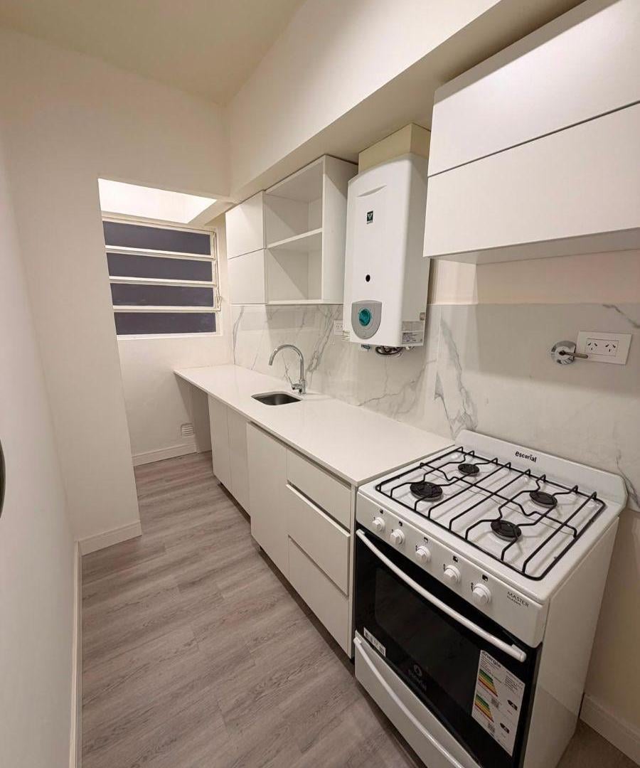 Foto de 2 Amb. Moderno y Reciclado a Mts de Goyena - Listo para Habitar!!, imagen 1