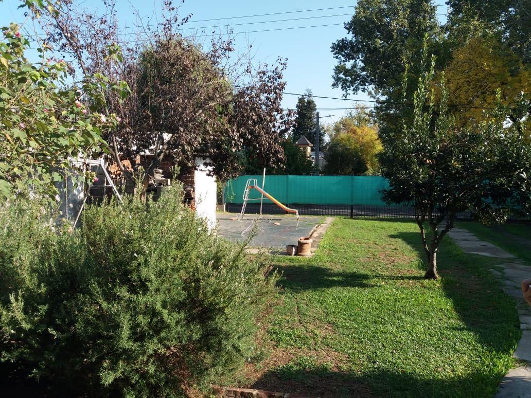Casa en buena zona sobre lote de 15 x 30-Nuevas condiciones!