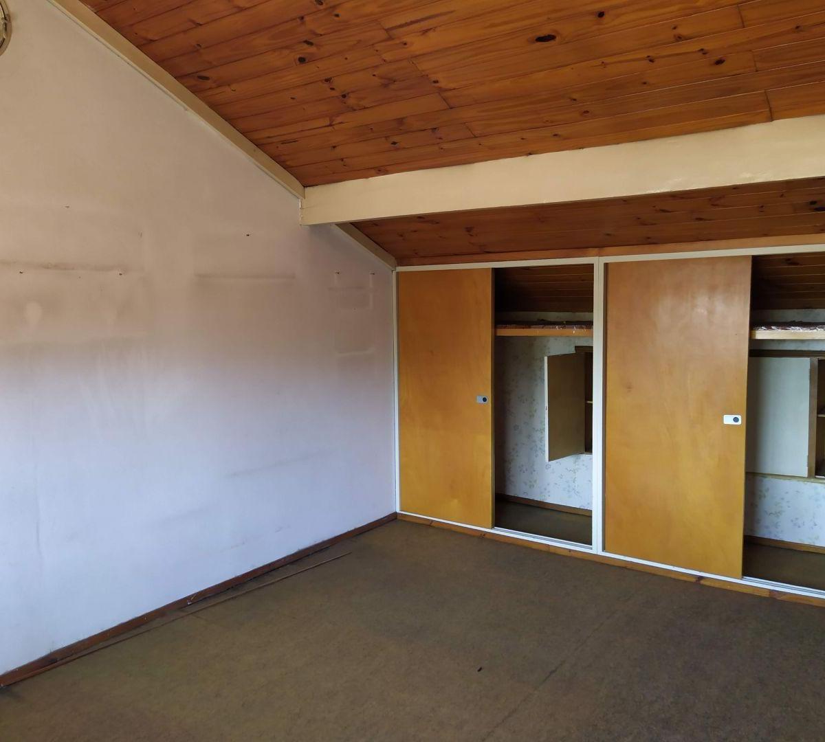Excelente chalet muy amplio en muy buena zona!!!