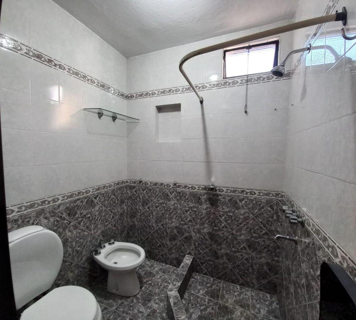 Foto de 2 casas a nuevas sobre espectacular lote!!!, imagen 5