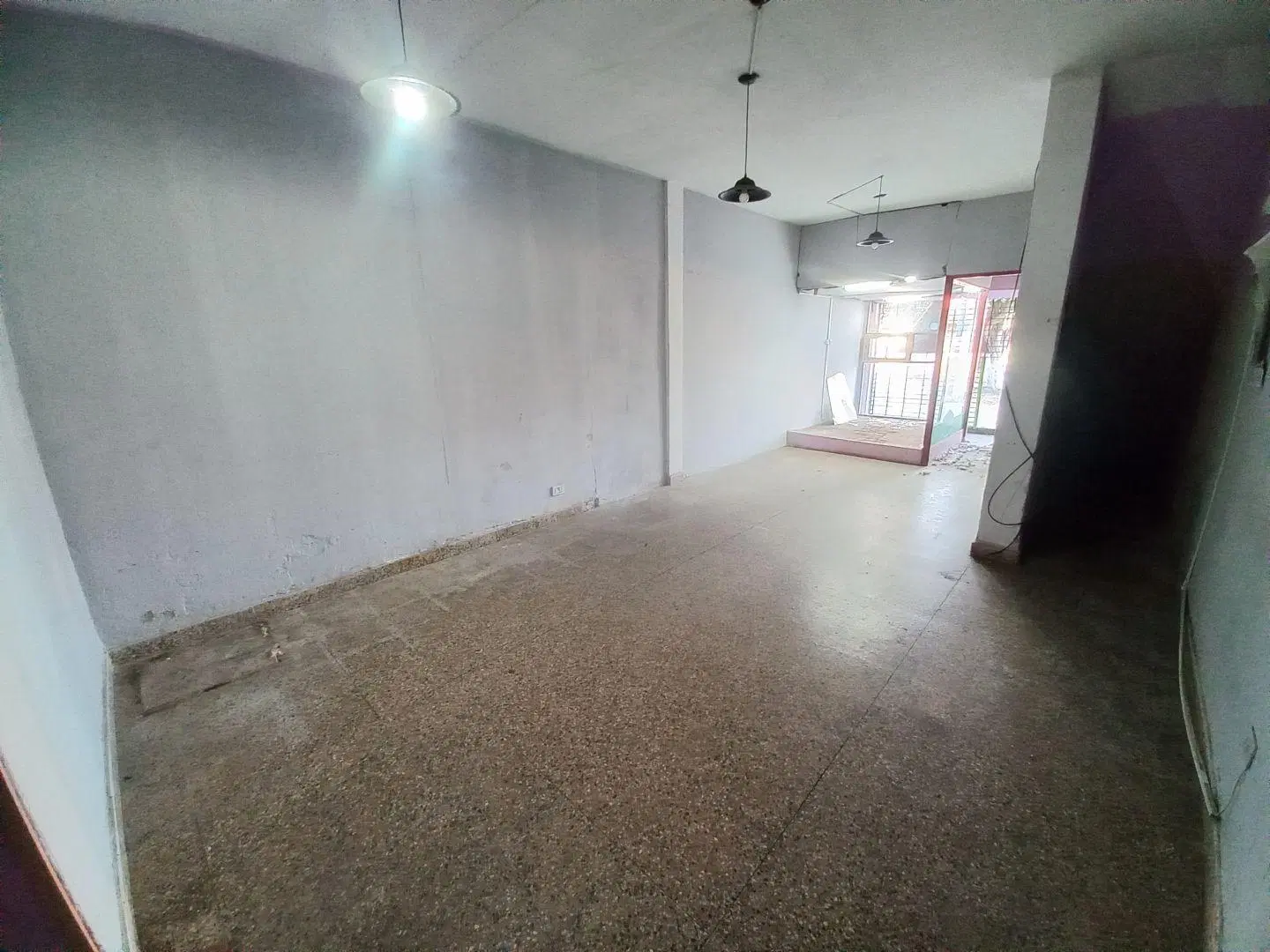 Local 30m² sobre avenida San Martin 5