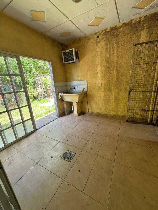 Foto de Casa 2 dormitorios y jardín con pileta, imagen 4