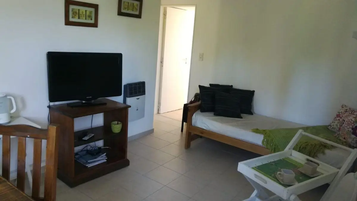 Impecable departamento con cochera sobre Av Bunge 2
