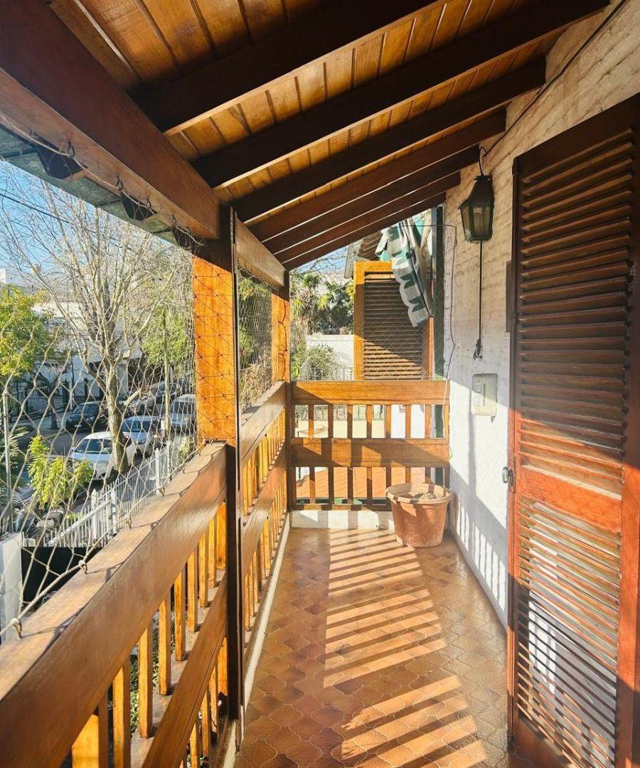 Foto de Chalet Bajo Vicente Lopez con 3 dormitorios y dependencia, imagen 2