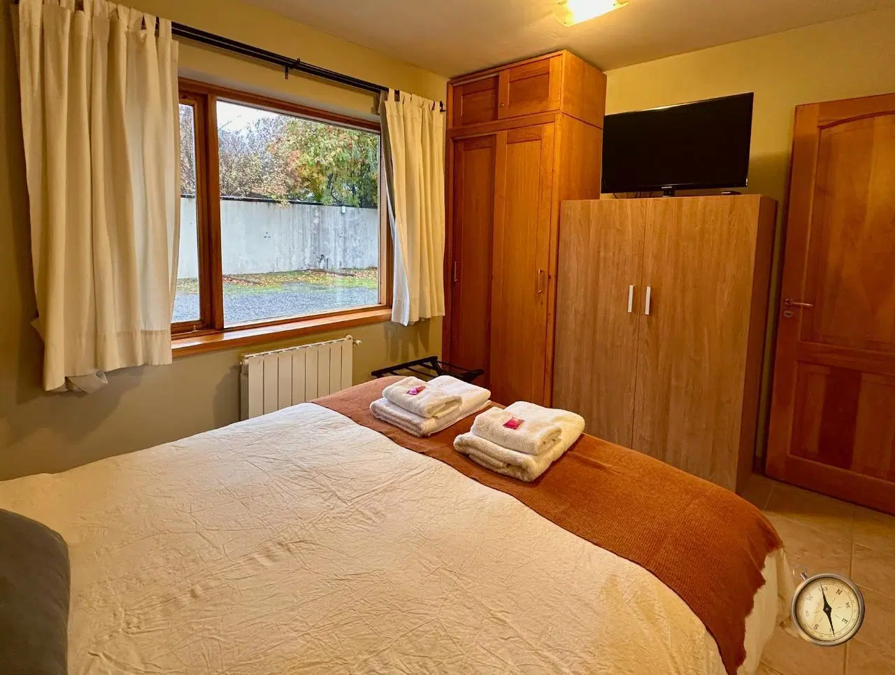 Excelente departamento de 1 dormitorio con cochera 34 m2 - Edificio con pileta Gral Roca al 200- Cen 5
