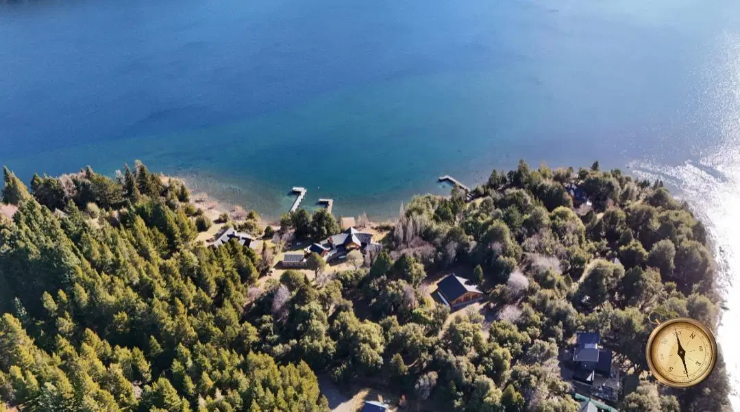 Exclusiva propiedad de 4 dormitorios de 200m2 en lote de 1430 m2 - Chihuallanca - Lago Lolog 4
