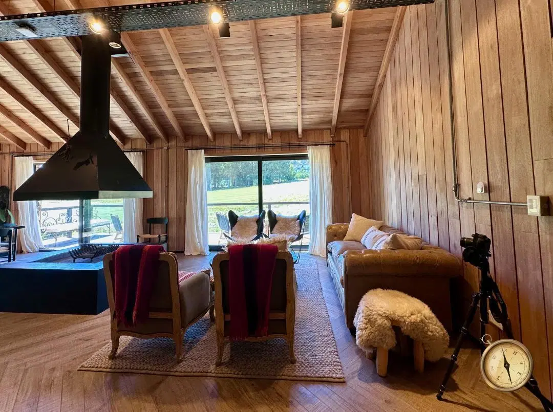 Casa de 3 dormitorios – 269 m2 en lote de  1800 m2 - Chapelco Golf 3