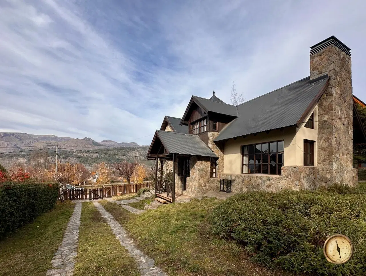 Casa de 3 dormitorios - 217 m2 en lote de 732 m2 - Alihuen Bajo 5