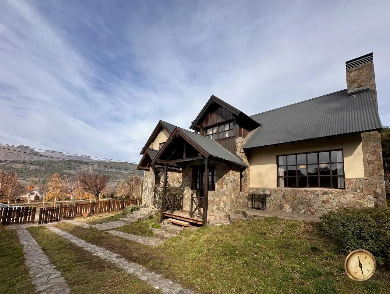 Casa de 3 dormitorios - 217 m2 en lote de 732 m2 - Alihuen Bajo 3