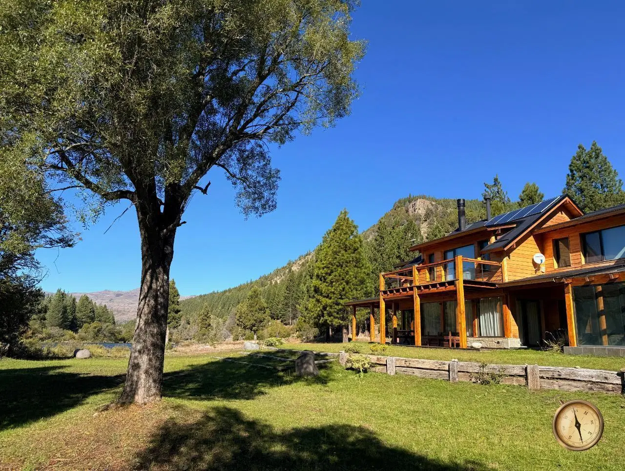 Casa de 4 dormitorios 357 m2 en lote de 8717 m2 - Orillas del Caleufu 5