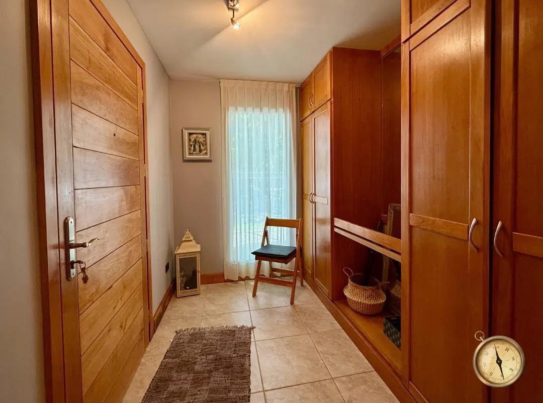 Exclusiva Casa de 285 m2 en lote de 600 m2 - Ubicación premium en Casco Centrico - Almte Brown 300 4
