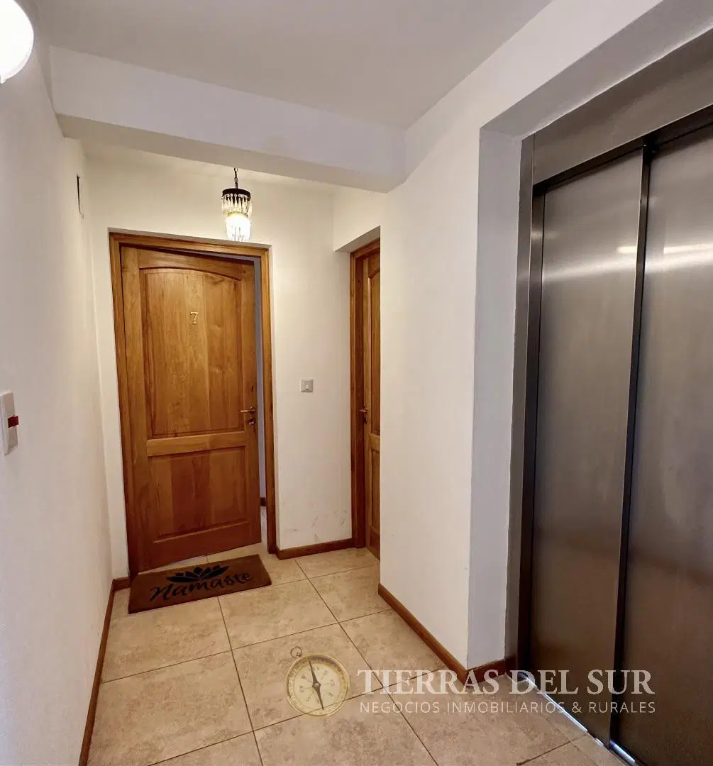 Excelente departamento de 2 dormitorios con cochera 58 m2 - Altos de la Montaña - Altos del Sol 1