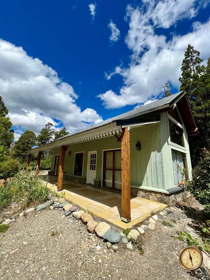 Excelente propiedad en La Península de Meliquina - Lote de 2500 m2 3