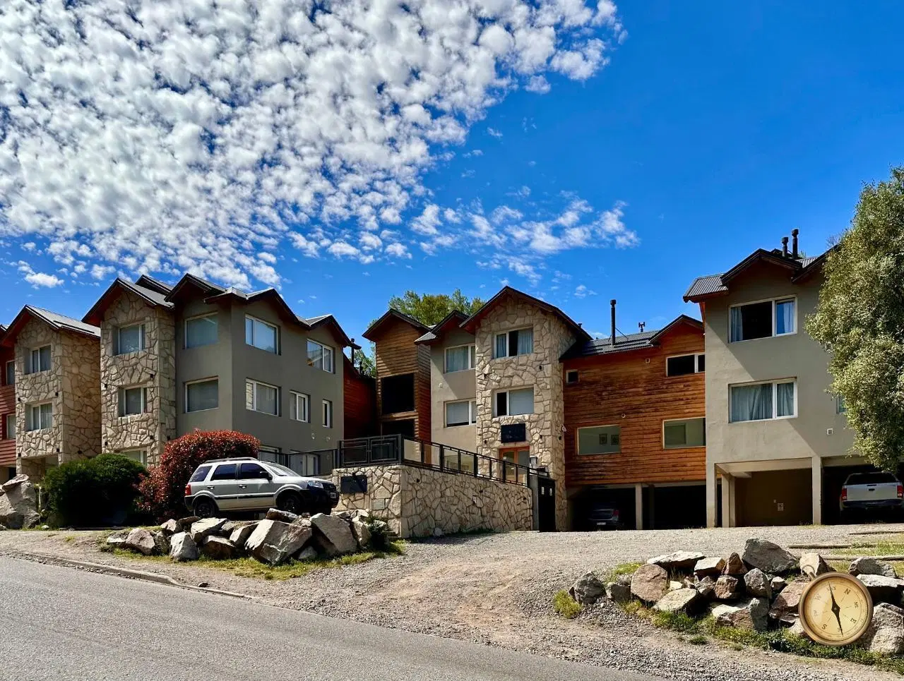 Excelente departamento de 3 dormitorios con Deck y cochera - Altos de la Montaña - Altos del Sol 5