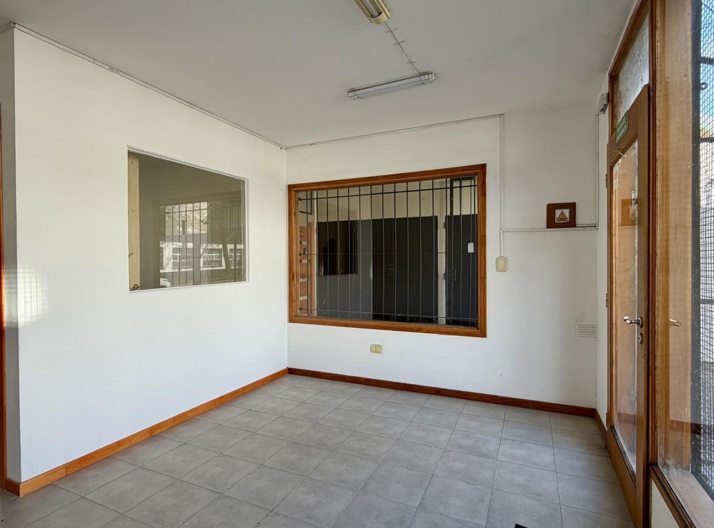 Foto de Local Comercial 33m2 - P.Moreno al 800 - Centro, imagen 3