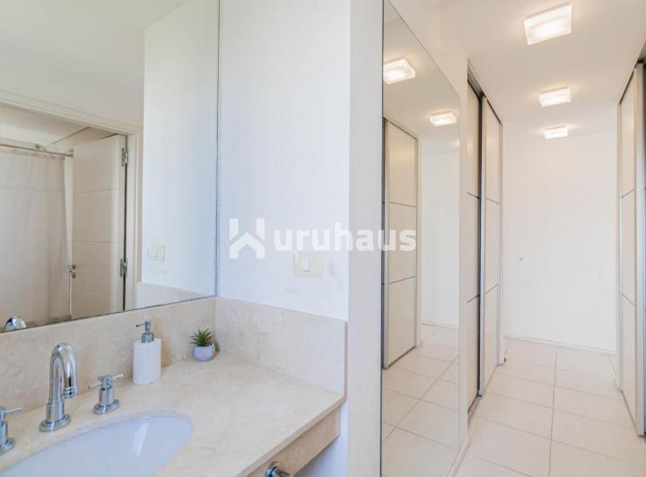 Foto de VENTA APARTAMENTO CUATRO DORMITORIOS PUNTA DEL ESTE EDIFICIO FOREST, imagen 5