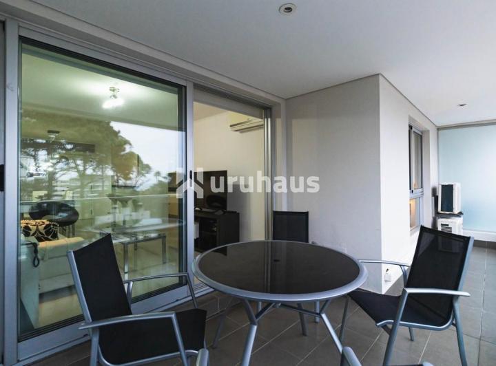 ALQUILER APARTAMENTO UN DORMITORIO PUNTA DEL ESTE EDIFICIO WIND TOWER