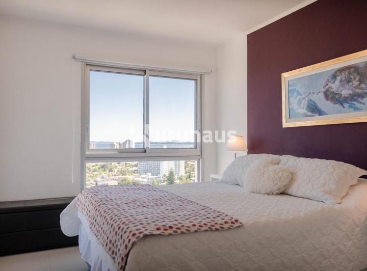 Foto de VENTA APARTAMENTO DOS DORMITORIOS PUNTA DEL ESTE EDIFCIO WIND TOWER, imagen 3