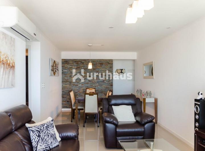 Foto de VENTA APARTAMENTO DOS DORMITORIOS PUNTA DEL ESTE EDIFCIO WIND TOWER, imagen 2