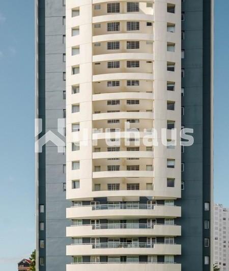 VENTA APARTAMENTO CUATRO DORMITORIOS PUNTA DEL ESTE EDIFICIO FOREST TOWER I