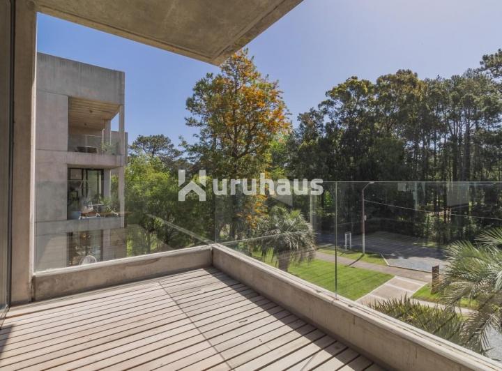 DEPARTAMENTO VENTA PUNTA DEL ESTE DOS DORMITORIOS BE HOUSE
