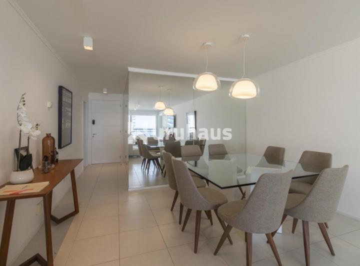 Foto de VENTA APARTAMENTO CUATRO DORMITORIOS PUNTA DEL ESTE EDIFICIO FOREST TOWER I, imagen 3