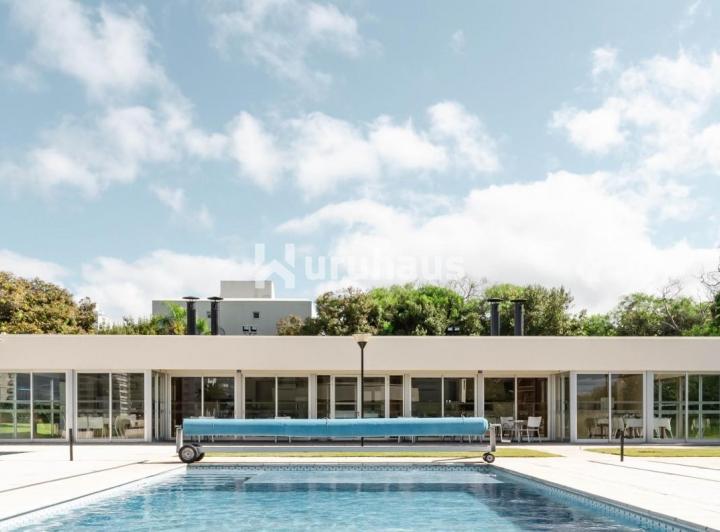 VENTA APARTAMENTO TRES DORMITORIOS FOREST TOWER 1 PLAYA BRAVA