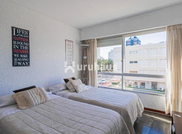 Foto de VENTA APARTAMENTO DOS DORMITORIOS RECALADA PUNTA DEL ESTE PENINSULA, imagen 4