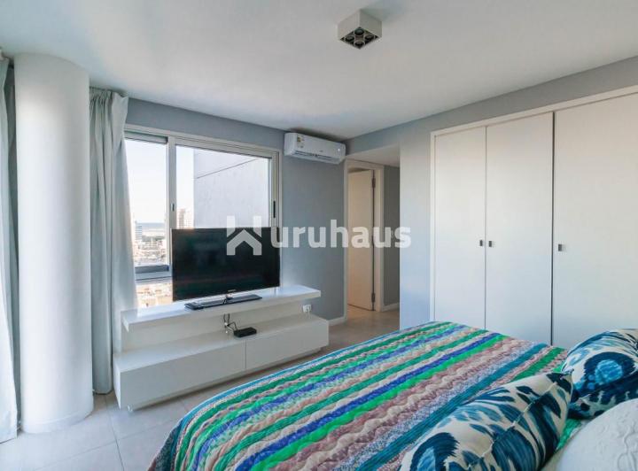 Foto de ALQUILER TEMPORAL APARTAMENTO TRES DORMITORIOS PLAYA MANSA EDIFICIO, imagen 3
