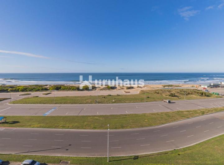 Foto de VENTA APARTAMENTO DOS DORMITORIOS PUNTA DEL ESTE EDIFICIO MARENOSTRUM, imagen 1