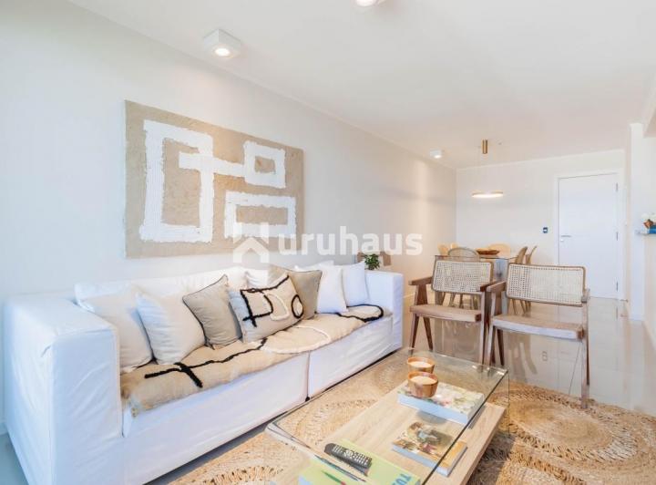 Foto de VENTA APARTAMENTO DOS DORMITORIOS PUNTA DEL ESTE EDIFICIO WIND TOWER, imagen 4