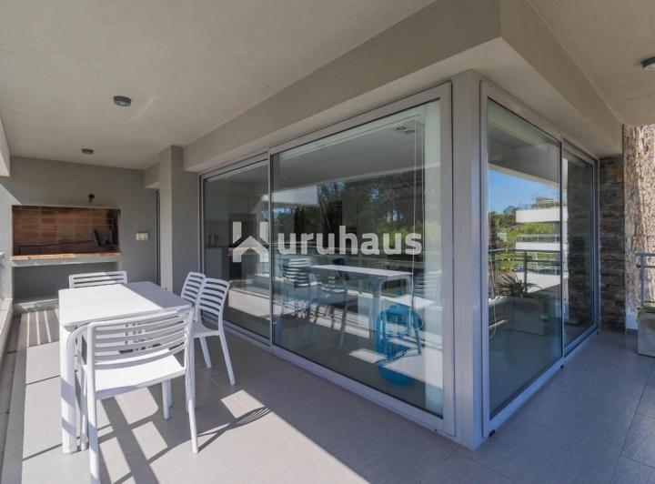 Foto de VENTA APARTAMENTO DOS DORMITORIOS PUNTA DEL ESTE EDIFICIO RINCON DEL, imagen 1