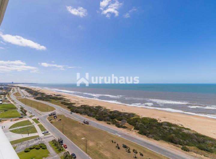 VENTA APARTAMENTO DOS DORMITORIOS PUNTA DEL ESTE EDIFICIO LE PARC II