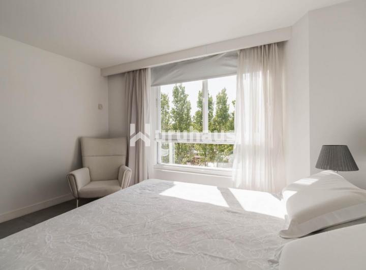 Foto de VENTA APARTAMENTO DOS DORMITORIOS PUNTA DEL ESTE EDIFICIO YOO, imagen 3