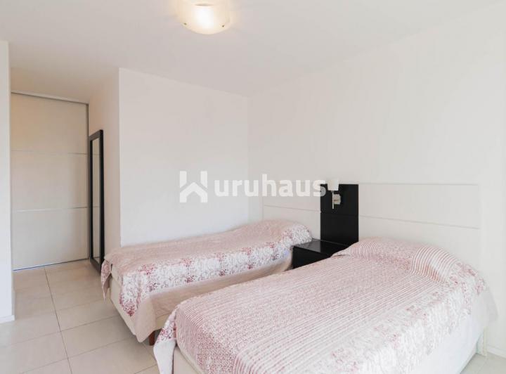 Foto de VENTA APARTAMENTO PUNTA DEL ESTE EDIFICIO FOREST TOWER I, imagen 3