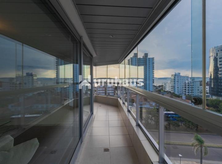 Foto de 3 DORMITORIOS Y DEPENDENCIA - PLAYA MANSA - ART BOULEVARD, imagen 2
