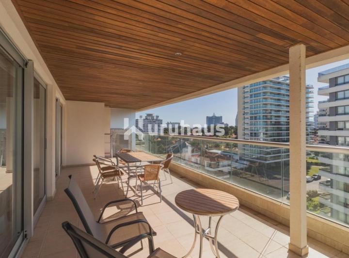 VENTA APARTAMENTO DOS DORMITORIOS PUNTA DEL ESTE EDIFICIO ICON BRAVA