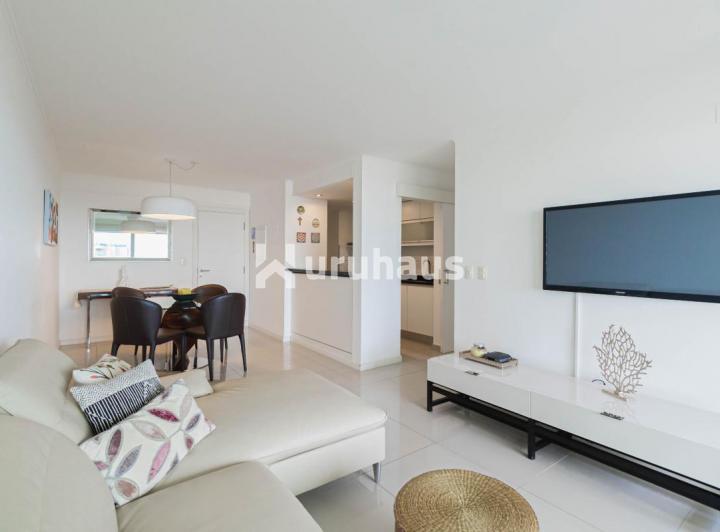 Foto de ALQUILER APARTAMENTO DOS DORMITORIOS PUNTA DEL ESTE EDIFICIO WIND TOWER, imagen 3