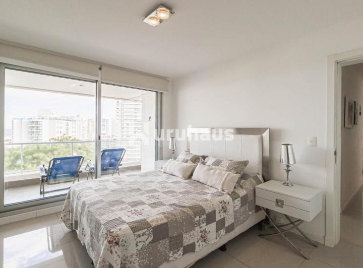Foto de ALQUILER APARTAMENTO DOS DORMITORIOS PUNTA DEL ESTE EDIFICIO WIND TOWER, imagen 1