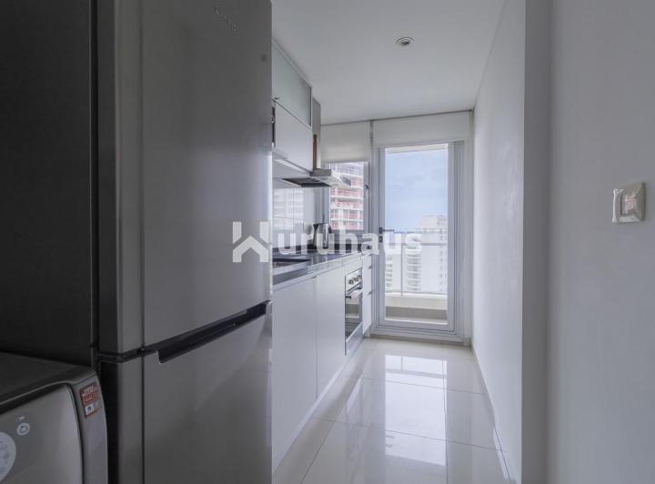 Foto de VENTA APARTAMENTO DOS DORMITORIOS PLAYA BRAVA WIND TOWER, imagen 2
