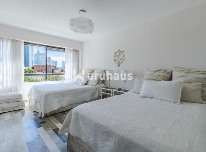 Foto de VENTA APARTAMENTO TRES DORMITORIOS PUNTA DEL ESTE PARQUEMAR C, imagen 4