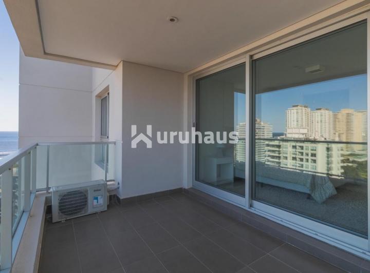 Foto de VENTA APARTAMENTO DOS DORMITORIOS PUNTA DEL ESTE EDIFICIO WIND TOWER, imagen 3