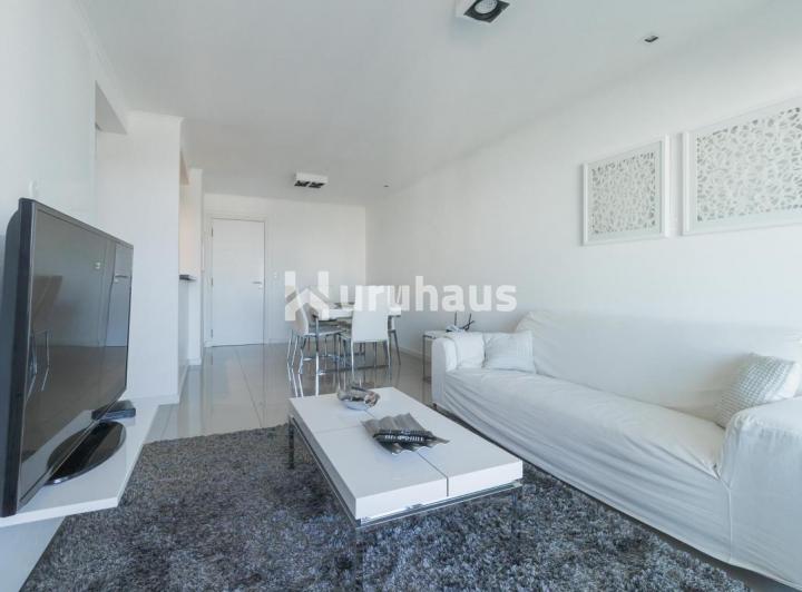 Foto de VENTA APARTAMENTO DOS DORMITORIOS PUNTA DEL ESTE EDIFICIO WIND TOWER, imagen 5