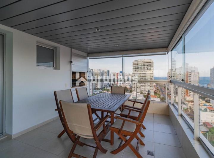 Foto de VENTA APARTAMENTO TRES DORMITORIOS PLAYA MANSA PUNTA DEL ESTE EDIFICIO, imagen 4