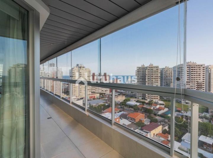 Foto de VENTA APARTAMENTO TRES DORMITORIOS PLAYA MANSA PUNTA DEL ESTE EDIFICIO, imagen 5
