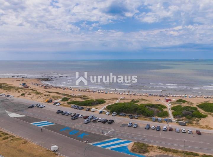 ALQUILER APARTAMENTO UN DORMITORIO PUNTA DEL ESTE EDIFICIO TORRE DEL PLATA