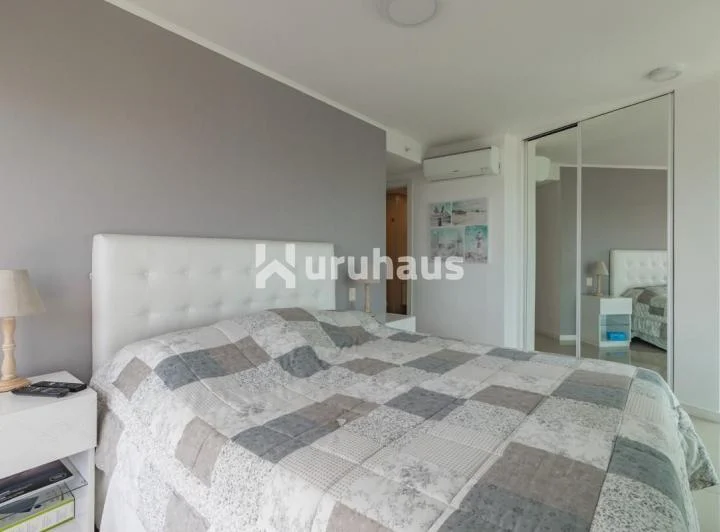 Foto de VENTA APARTAMENTO TRES DORMITORIOS PUNTA DEL ESTE EDIFICIO WIND TOWER, imagen 2