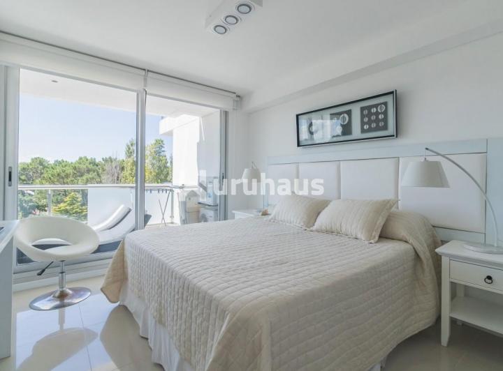 Foto de VENTA APARTAMENTO DOS DORMITORIOS PUNTA DEL ESTE EDIFICIO BE PUNTA, imagen 3