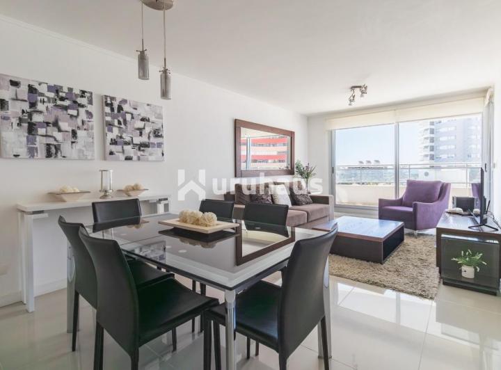 Foto de VENTA APARTAMENTO TRES DORMITORIOS FOREST TOWER 2 PLAYA BRAVA, imagen 2