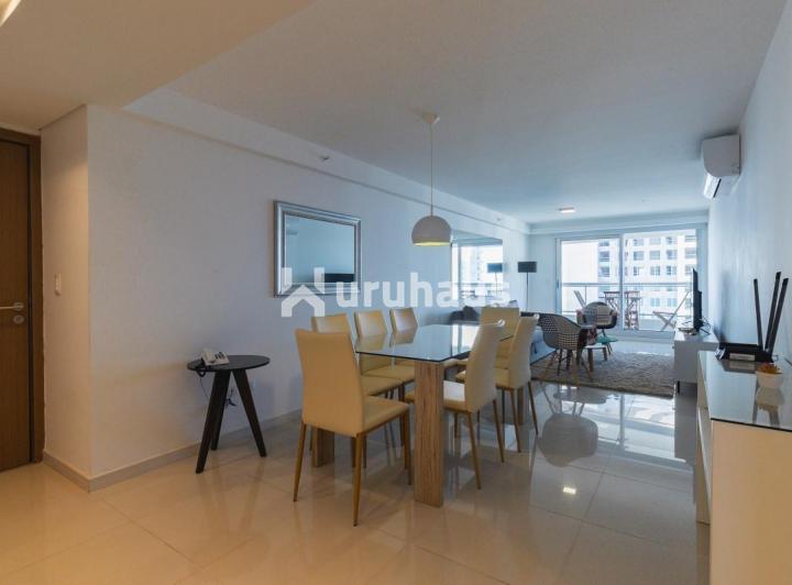 Foto de VENTA APARTAMENTO DOS DORMITORIOS PUNTA DEL ESTE EDIFICIO LOOK BRAVA, imagen 3